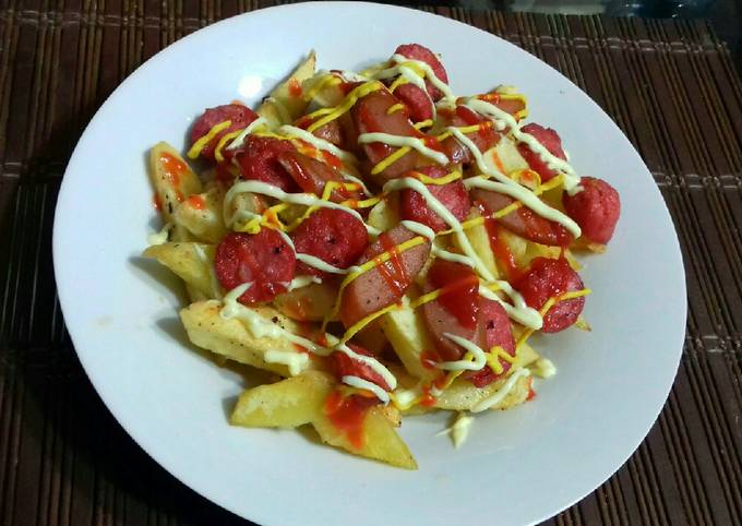 Salchipapas